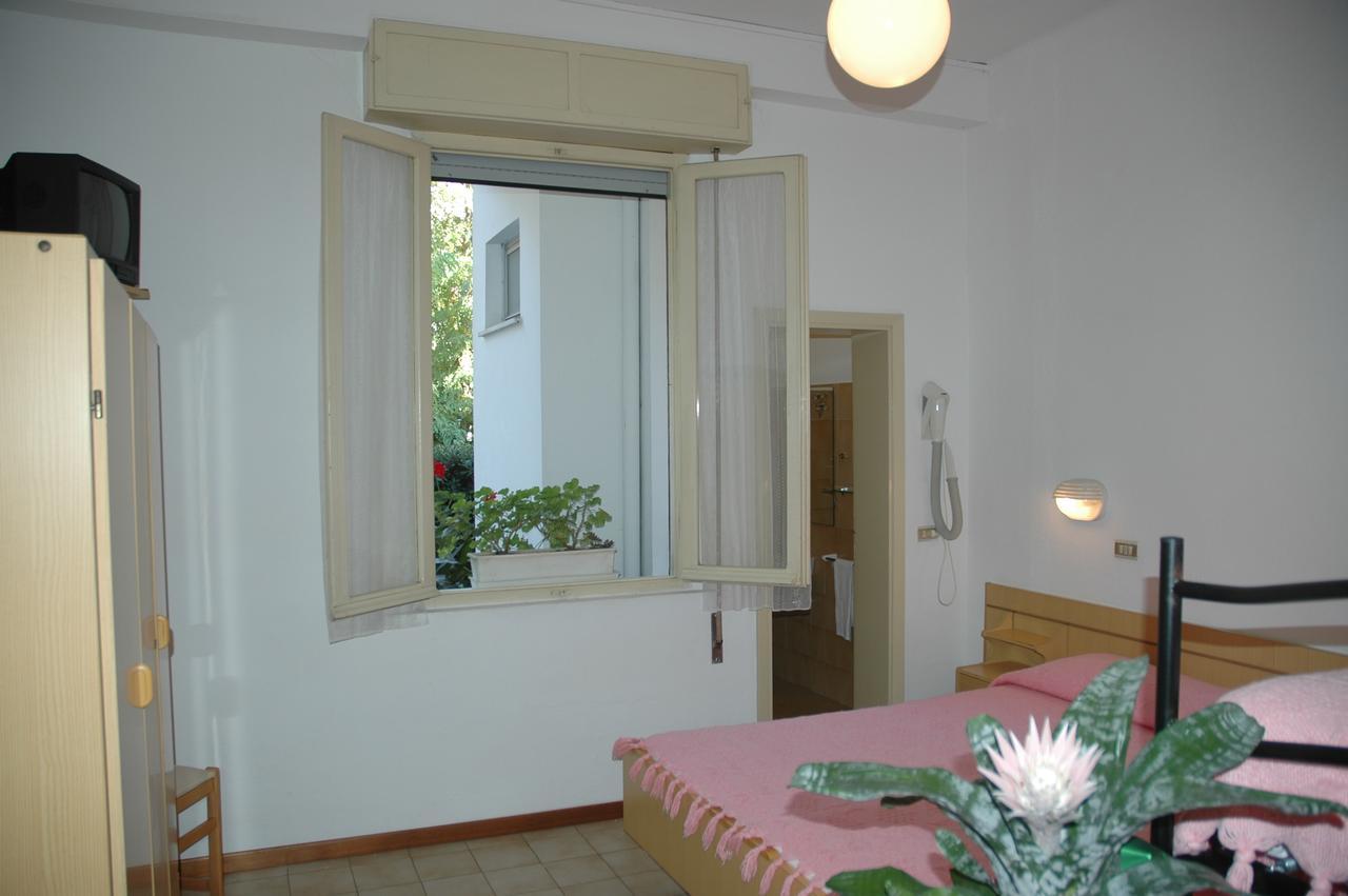 Hotel Pensione Ornella Cesenatico Zewnętrze zdjęcie